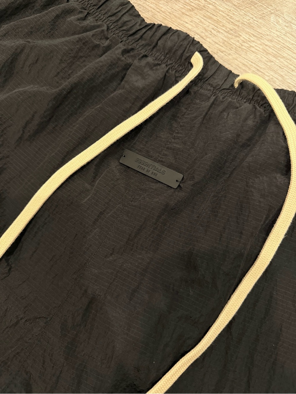 Fear of God Essentials Ripstop Running Shorts Sz L Black Athleisure Streetwear - Picture 5 of 10